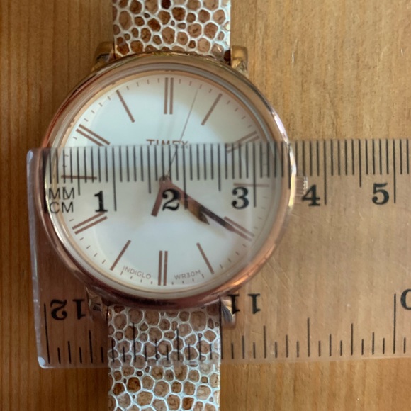 watch - Picture 5 of 10